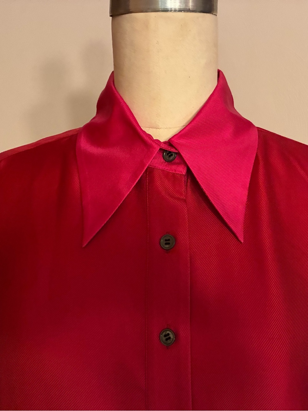 Loulou de la Falaise Cherry Red & Deep Fuchsia Textured “Boyfriend” Button Down - Picture 5 of 8